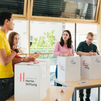 Jugend debattiert-Szene: Hertie-Stiftung/Studio Lemrich